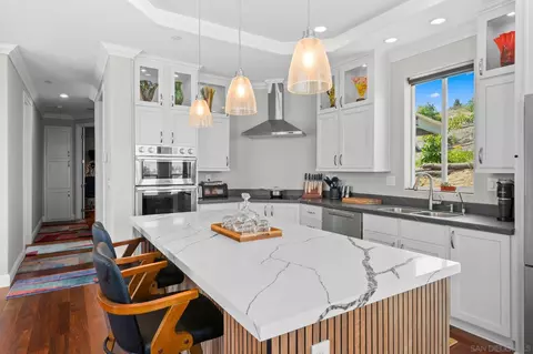 Kitchen - 13710 Calle Del Sol, Jamul, CA 91935 photo 4 of 5