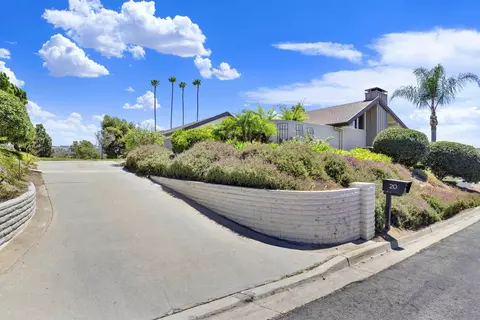 Exterior - 20 Via Alta Vis, Bonsall, CA 92003 photo 6 of 8