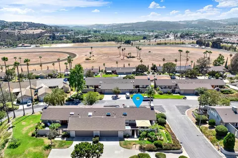 View/Area - 20 Via Alta Vis, Bonsall, CA 92003 photo 2 of 5