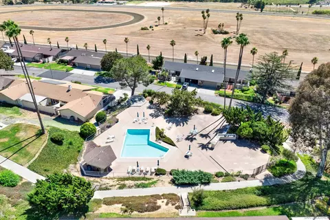 View/Area - 20 Via Alta Vis, Bonsall, CA 92003 photo 3 of 5