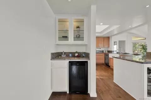 Kitchen - 20 Via Alta Vis, Bonsall, CA 92003 photo 5 of 5