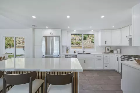 Kitchen - 10274 Pebble Beach Dr, Santee, CA 92071 photo 3 of 7