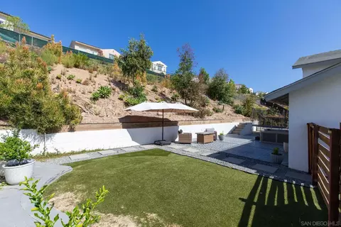Exterior - 10274 Pebble Beach Dr, Santee, CA 92071 photo 11 of 13