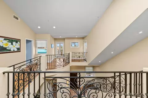 Entry Way - 763 G Ave, Coronado, CA 92118 photo 3 of 4