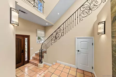 Entry Way - 763 G Ave, Coronado, CA 92118 photo 2 of 4