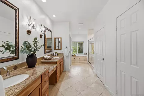 Entry Way - 15964 Cumberland Dr, Poway, CA 92064 photo 5 of 5