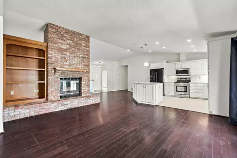 Living - 16707 Wikiup Rd, Ramona, CA 92065 photo 5 of 7