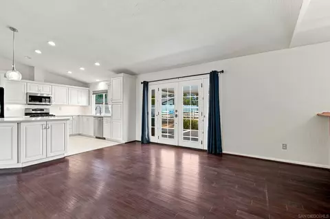 Living - 16707 Wikiup Rd, Ramona, CA 92065 photo 4 of 7