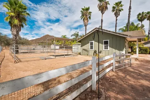 Exterior - 16707 Wikiup Rd, Ramona, CA 92065 photo 4 of 9