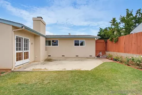 Exterior - 1010 Thomas Way, Escondido, CA 92027 photo 14 of 16