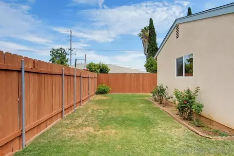 Exterior - 1010 Thomas Way, Escondido, CA 92027 photo 15 of 16