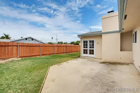 Exterior - 1010 Thomas Way, Escondido, CA 92027 photo 12 of 16
