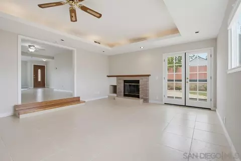 Living - 1010 Thomas Way, Escondido, CA 92027 photo 12 of 14