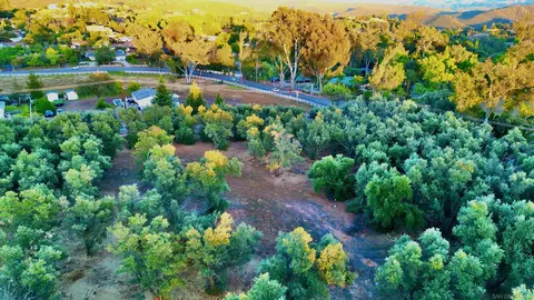 View/Area - 2804 S Grade Rd # -6, Alpine, CA 91901 photo 4 of 7