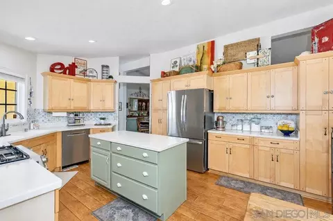 Kitchen - 4470 Garnet, Oceanside, CA 92056 photo 2 of 4