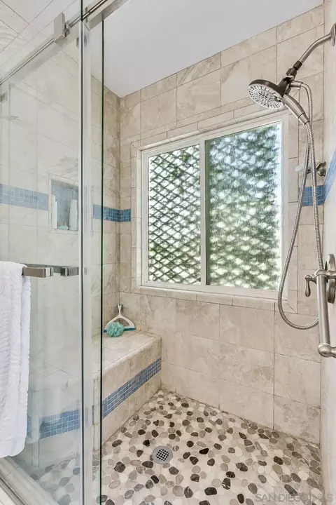 Bath - 4470 Garnet, Oceanside, CA 92056 photo 2 of 2
