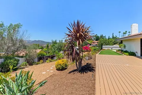 Exterior - 3343 Vista De La Cresta, Escondido, CA 92029 photo 6 of 10