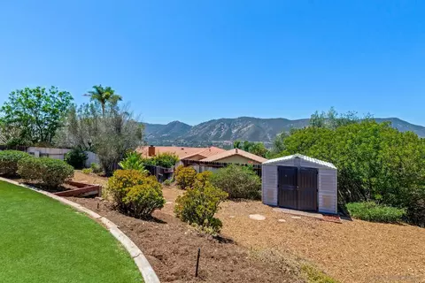 Exterior - 3343 Vista De La Cresta, Escondido, CA 92029 photo 8 of 10