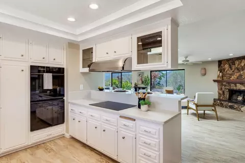 Kitchen - 3343 Vista De La Cresta, Escondido, CA 92029 photo 3 of 3