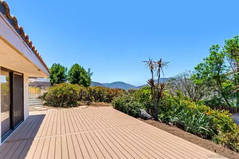 Exterior - 3343 Vista De La Cresta, Escondido, CA 92029 photo 5 of 10