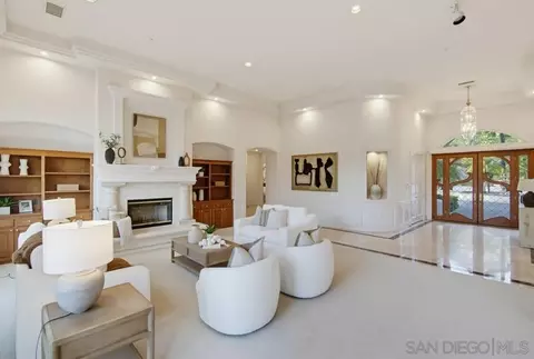 Living - 14893 Huntington Gate Dr, Poway, CA 92064 photo 4 of 8