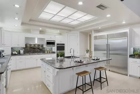 Kitchen - 14893 Huntington Gate Dr, Poway, CA 92064 photo 2 of 4