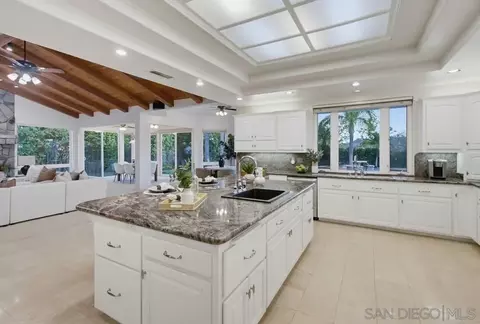 Kitchen - 14893 Huntington Gate Dr, Poway, CA 92064 photo 3 of 4