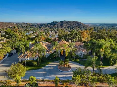View/Area - 14893 Huntington Gate Dr, Poway, CA 92064 photo 2 of 6