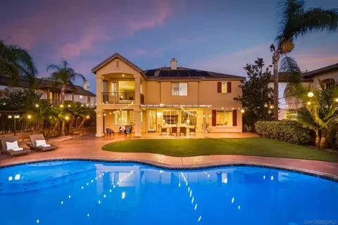 9846 Falcon Bluff St, San Diego, CA 92127