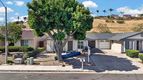Exterior - 1277 Sagewood Dr, Oceanside, CA 92056 photo 5 of 5