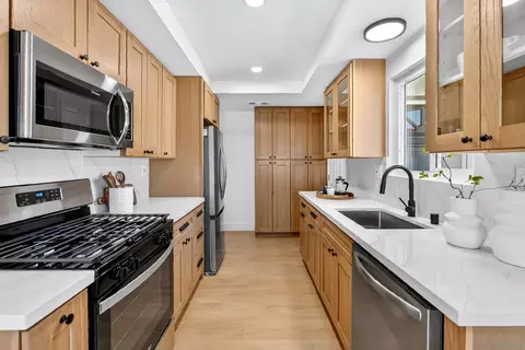 Kitchen - 1277 Sagewood Dr, Oceanside, CA 92056 photo 3 of 7
