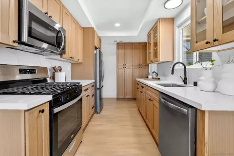 Kitchen - 1277 Sagewood Dr, Oceanside, CA 92056 photo 1 of 7