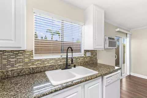 Kitchen - 620 E Lexington Ave #13, El Cajon, CA 92020 photo 5 of 6