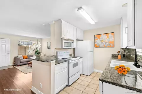 Kitchen - 620 E Lexington Ave #13, El Cajon, CA 92020 photo 2 of 6