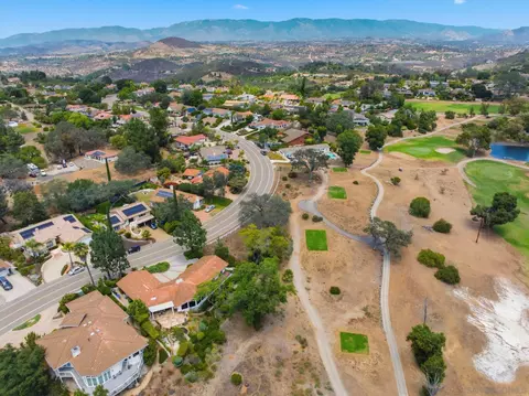 View/Area - 10649 Meadow Glen Way E, Escondido, CA 92026 photo 6 of 9