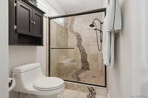 Bath - 10649 Meadow Glen Way E, Escondido, CA 92026 photo 5 of 9
