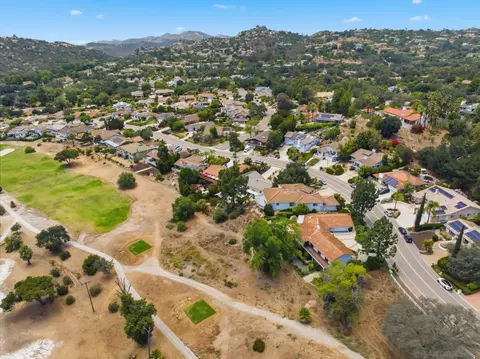 View/Area - 10649 Meadow Glen Way E, Escondido, CA 92026 photo 7 of 9