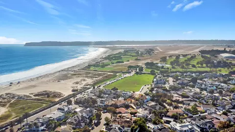 View/Area - 1130 Pine St, Coronado, CA 92118 photo 2 of 6