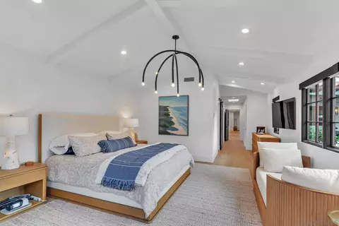 Bedroom - 1130 Pine St, Coronado, CA 92118 photo 2 of 6