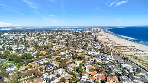 View/Area - 1130 Pine St, Coronado, CA 92118 photo 4 of 6