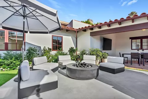 Exterior - 1130 Pine St, Coronado, CA 92118 photo 10 of 14