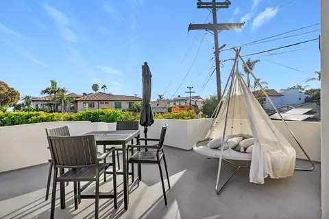 Exterior - 1130 Pine St, Coronado, CA 92118 photo 13 of 14