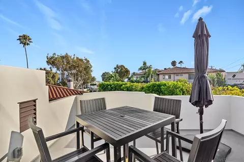 Exterior - 1130 Pine St, Coronado, CA 92118 photo 12 of 14