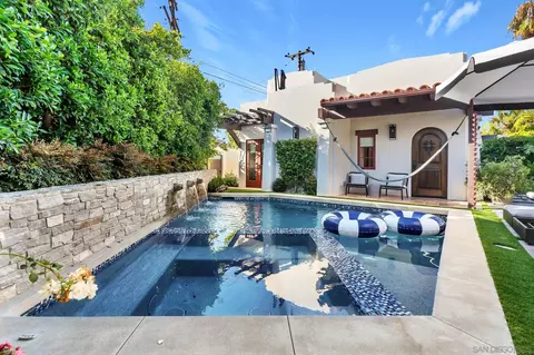 Exterior - 1130 Pine St, Coronado, CA 92118 photo 7 of 14