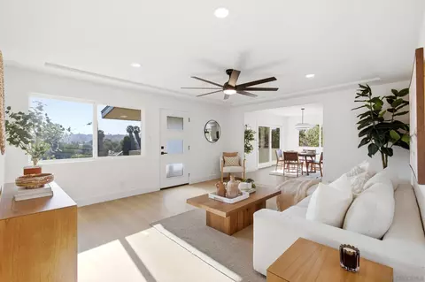 Living - 2901 Helix, Spring Valley, CA 91977 photo 2 of 2
