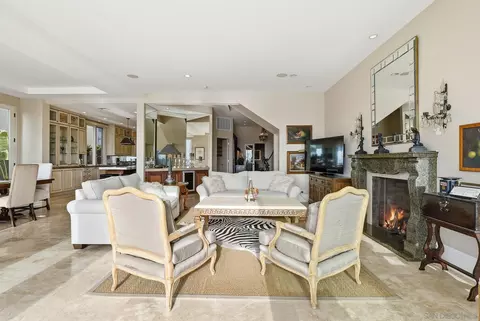Living - 7 Green Turtle Rd, Coronado, CA 92118 photo 6 of 10