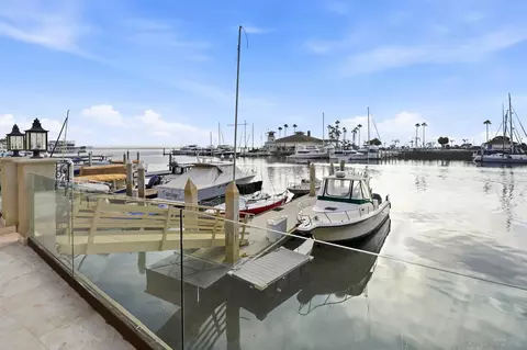 View/Area - 7 Green Turtle Rd, Coronado, CA 92118 photo 3 of 7