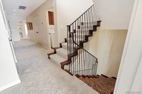 Entry Way - 7 Green Turtle Rd, Coronado, CA 92118 photo 5 of 8