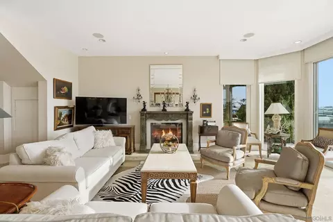 Living - 7 Green Turtle Rd, Coronado, CA 92118 photo 5 of 10