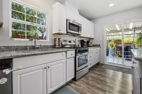Kitchen - 13922 Frame Rd, Poway, CA 92064 photo 1 of 5